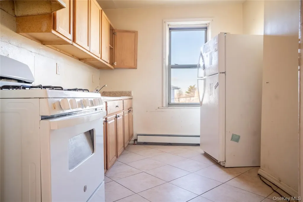25620 Francis Lewis Boulevard Rosedale NY 11422