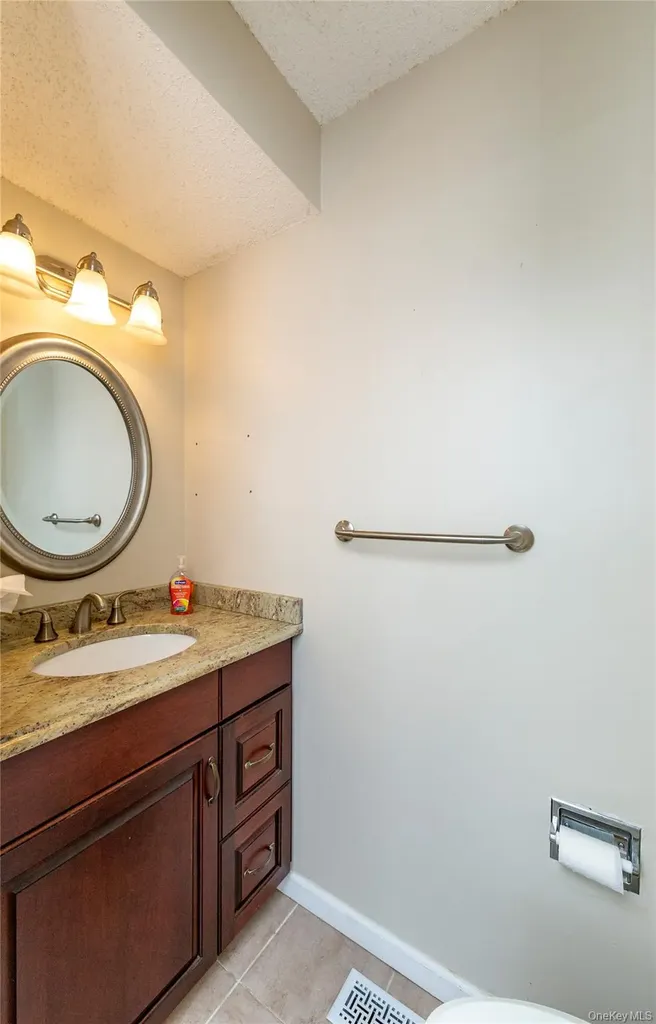 13 Cushing Green S Pawling NY 12564
