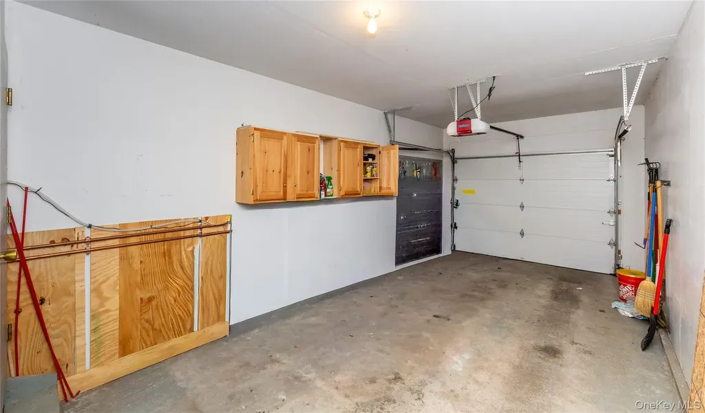 13 Cushing Green S Pawling NY 12564