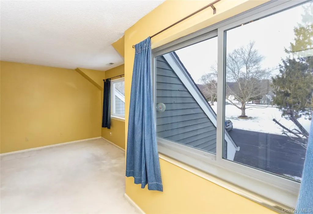 13 Cushing Green S Pawling NY 12564