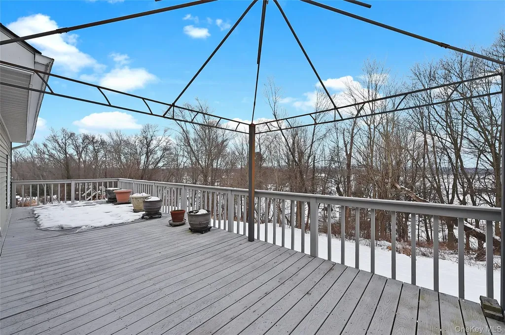 183 High Meadows Road Walden NY 12586