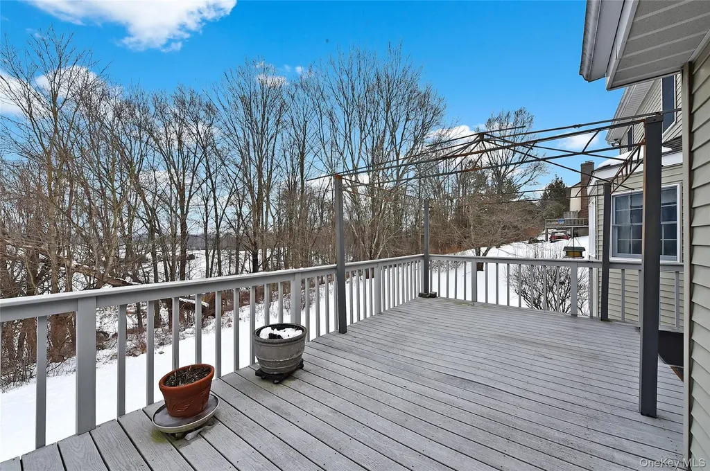 183 High Meadows Road Walden NY 12586