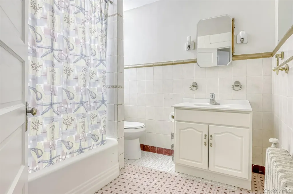 313 N Main Street Spring Valley NY 10977