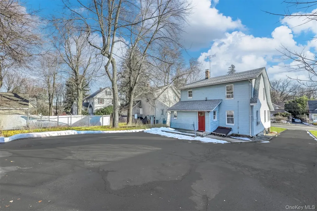 313 N Main Street Spring Valley NY 10977