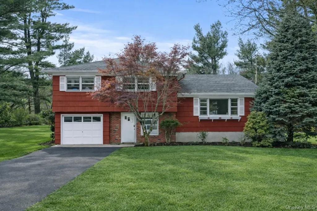 3 Anchor Road Spring Valley NY 10977