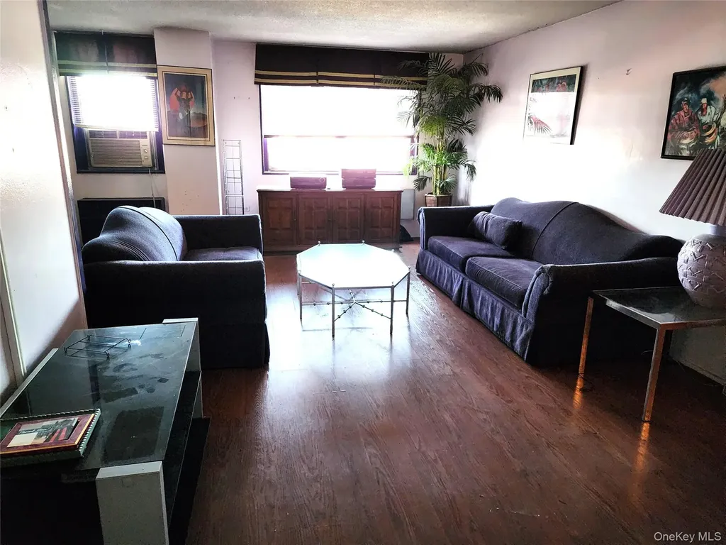 1966 Newbold Avenue Bronx NY 10472
