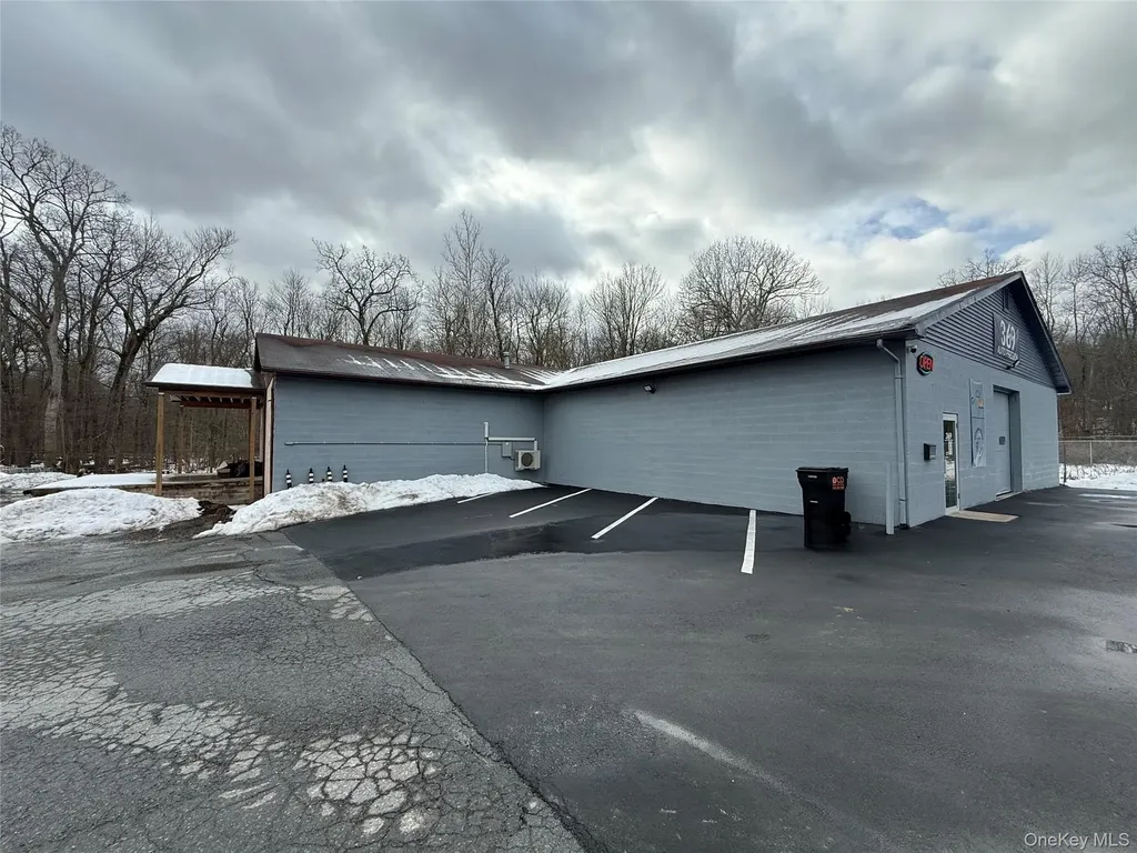 2681 Route 17m Goshen NY 10924