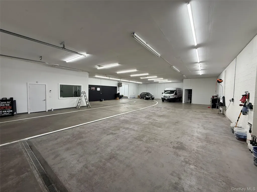 2681 Route 17m Goshen NY 10924