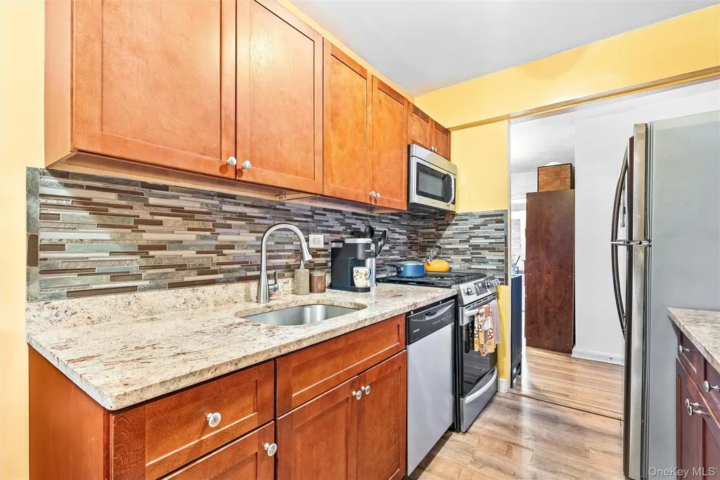 2080 Barnes Avenue Bronx NY 10462