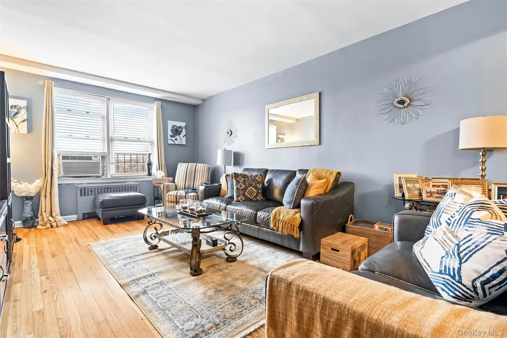 2080 Barnes Avenue Bronx NY 10462