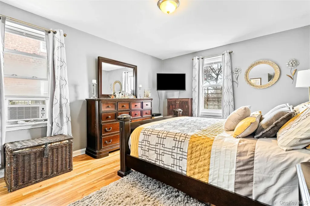 2080 Barnes Avenue Bronx NY 10462