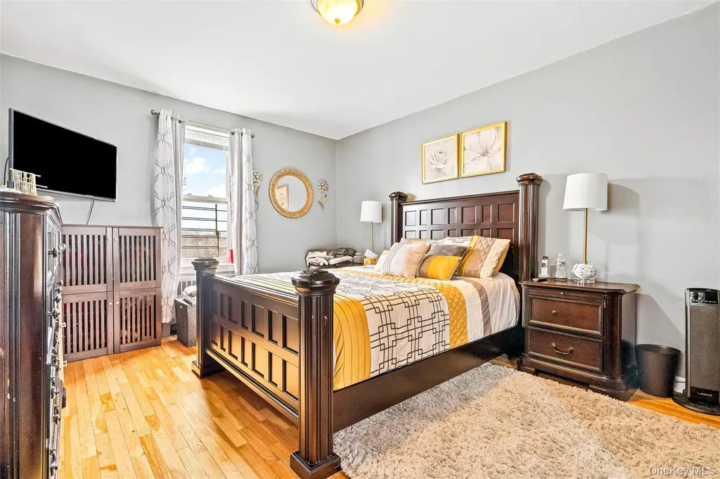 2080 Barnes Avenue Bronx NY 10462