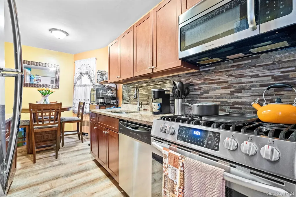 2080 Barnes Avenue Bronx NY 10462