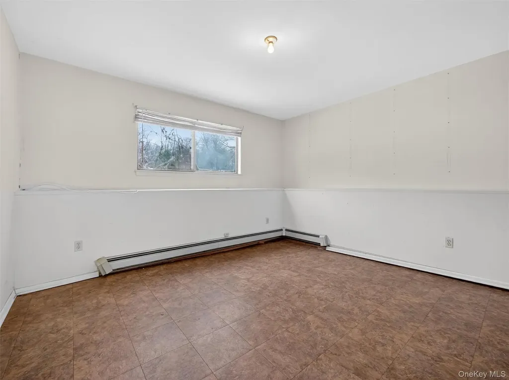 15 Pauline Court Spring Valley NY 10977
