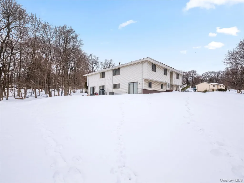 15 Pauline Court Spring Valley NY 10977
