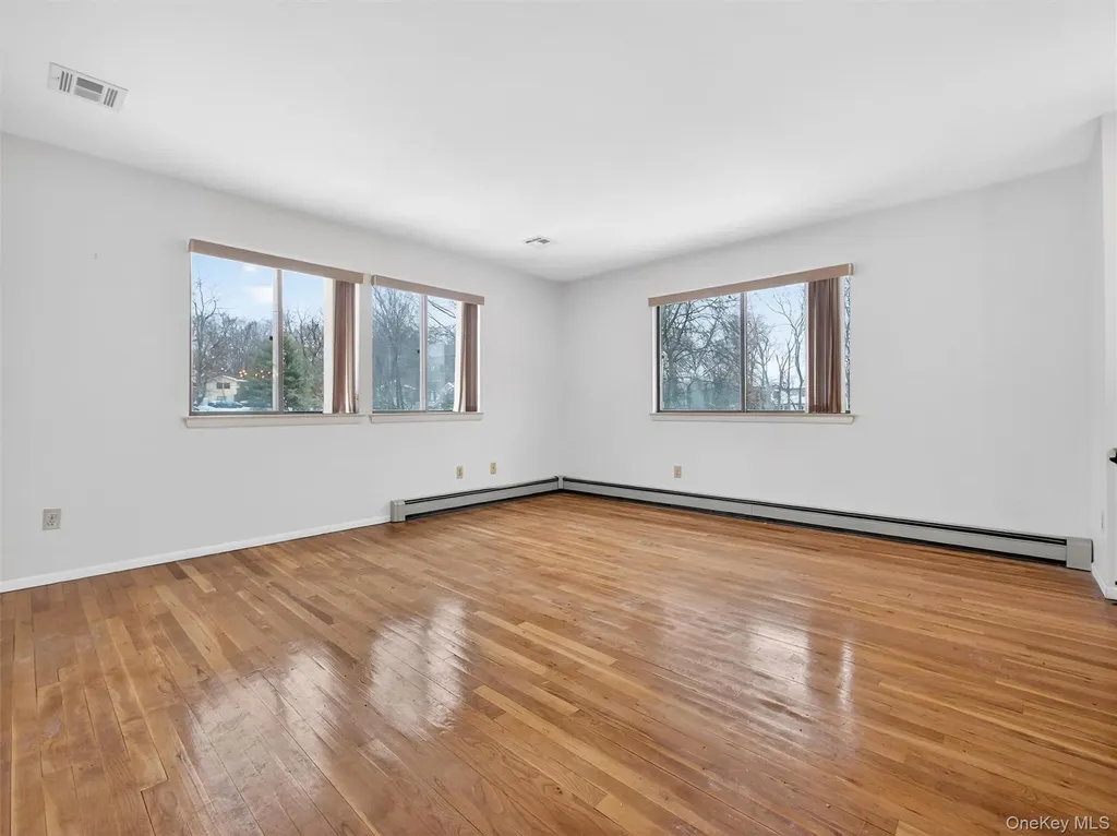 15 Pauline Court Spring Valley NY 10977