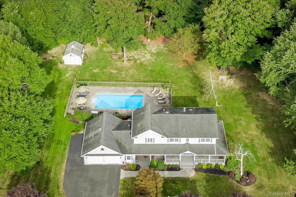 12 Canterbury Lane Suffern NY 10901