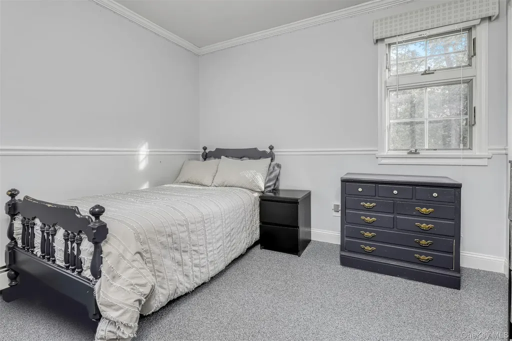 12 Canterbury Lane Suffern NY 10901