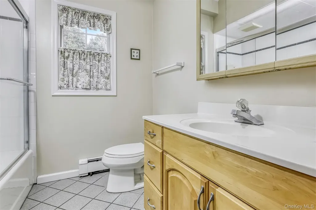 12 Canterbury Lane Suffern NY 10901