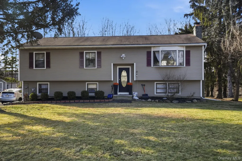 7 Magnolia Drive Wappingers Falls NY 12590