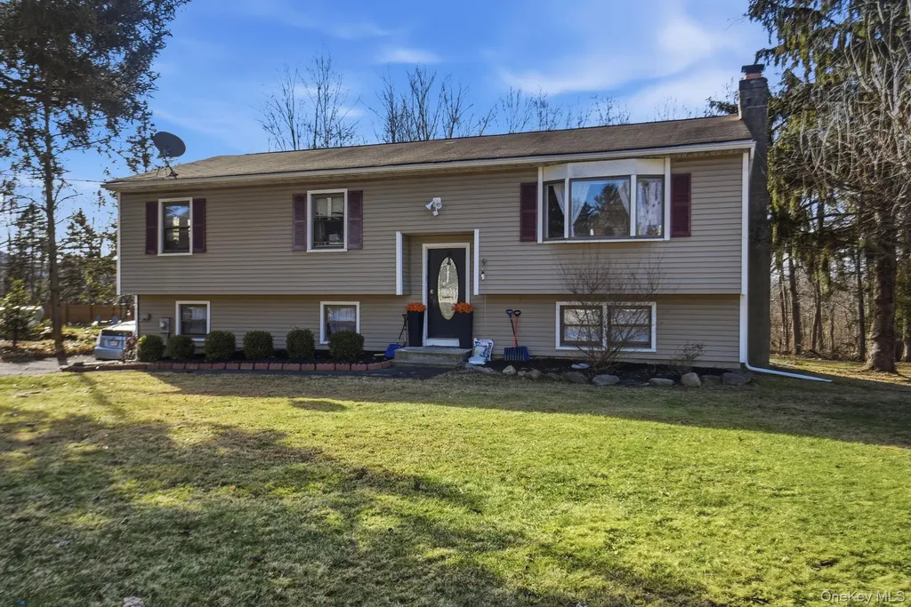 7 Magnolia Drive Wappingers Falls NY 12590