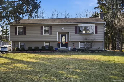 7 Magnolia Drive Wappingers Falls NY 12590