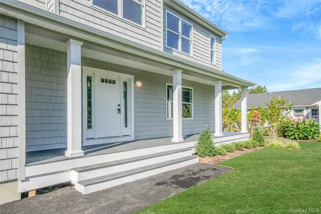 817 Pondview Road Riverhead NY 11901