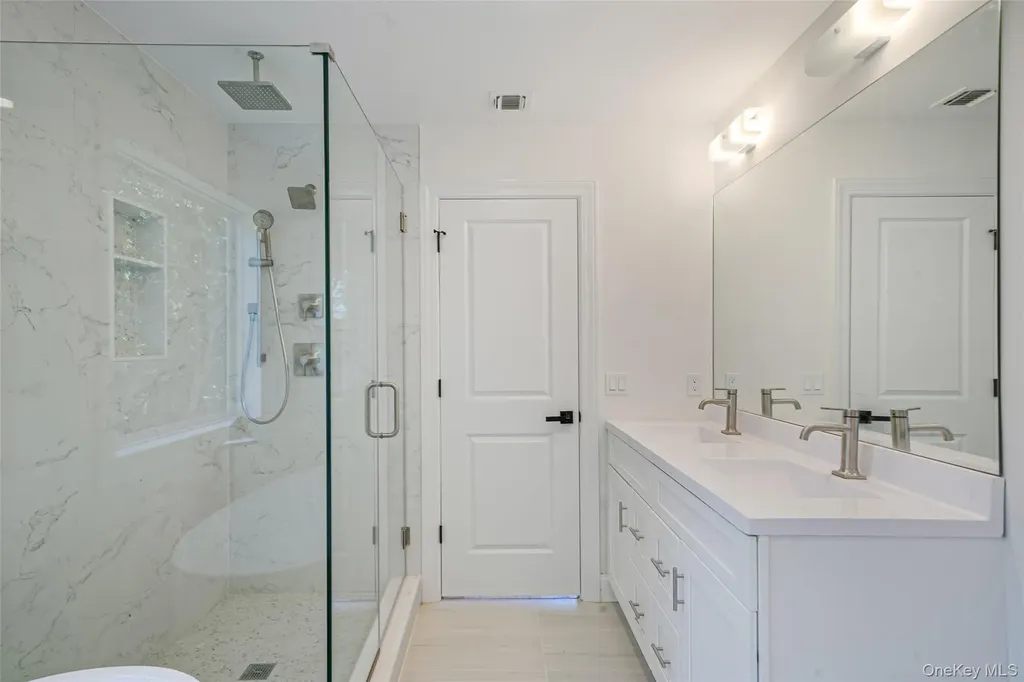 817 Pondview Road Riverhead NY 11901