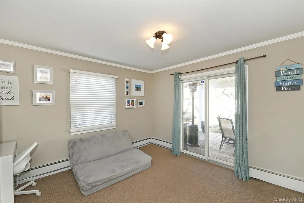 53 Clay Lane Levittown NY 11756