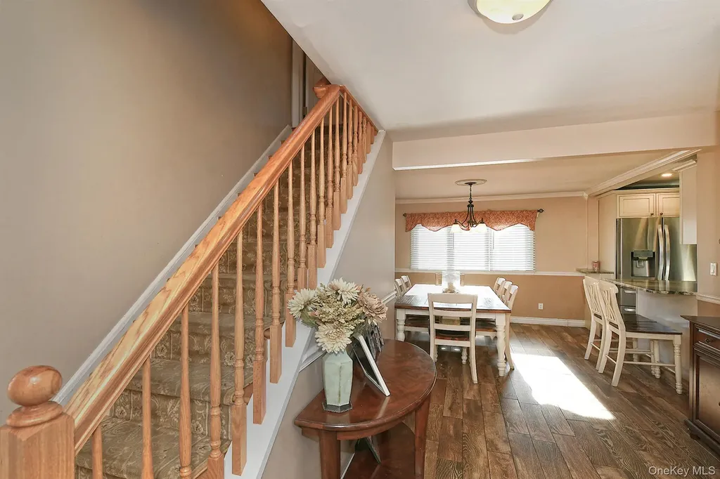 53 Clay Lane Levittown NY 11756