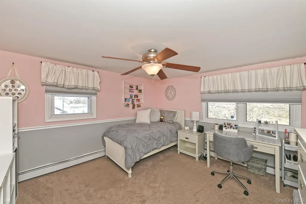 53 Clay Lane Levittown NY 11756