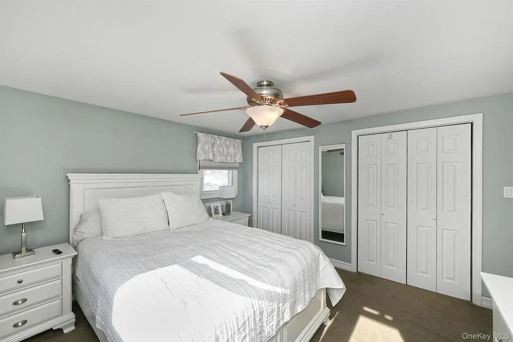 53 Clay Lane Levittown NY 11756