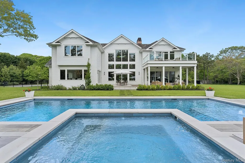 4 Heatherwood Lane Quogue NY 11959