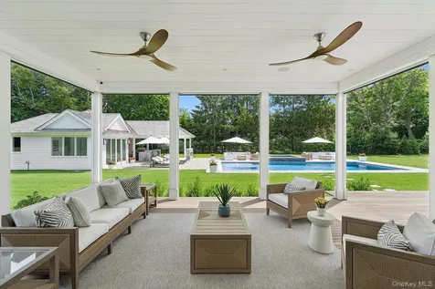 4 Heatherwood Lane Quogue NY 11959