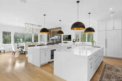 4 Heatherwood Lane Quogue NY 11959