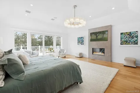 4 Heatherwood Lane Quogue NY 11959