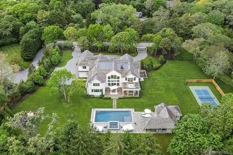 4 Heatherwood Lane Quogue NY 11959