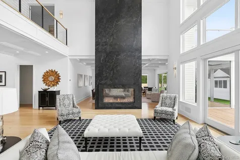 4 Heatherwood Lane Quogue NY 11959