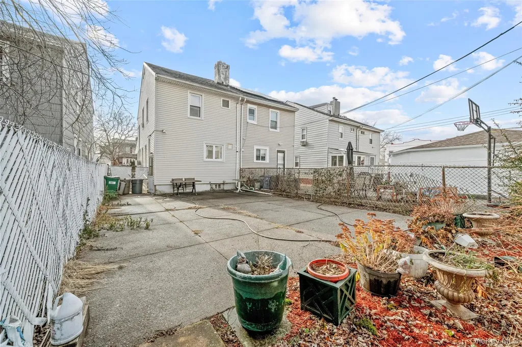 4409 Avenue M Brooklyn NY 11234