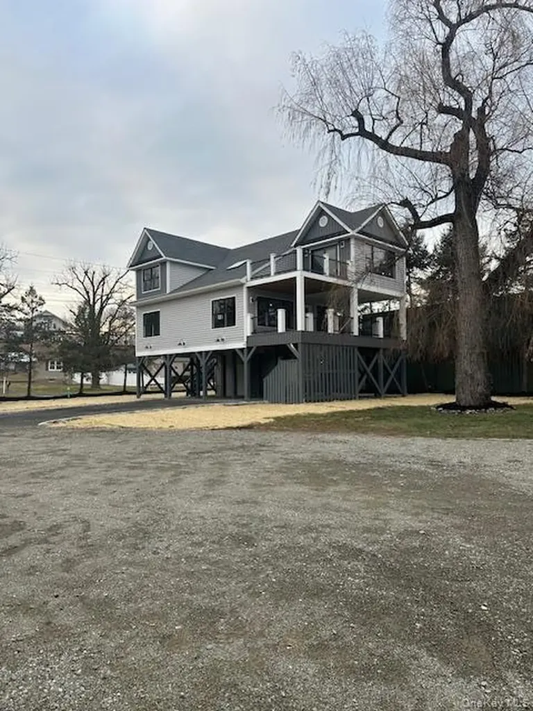 74 Beach Road Stony Point NY 10980