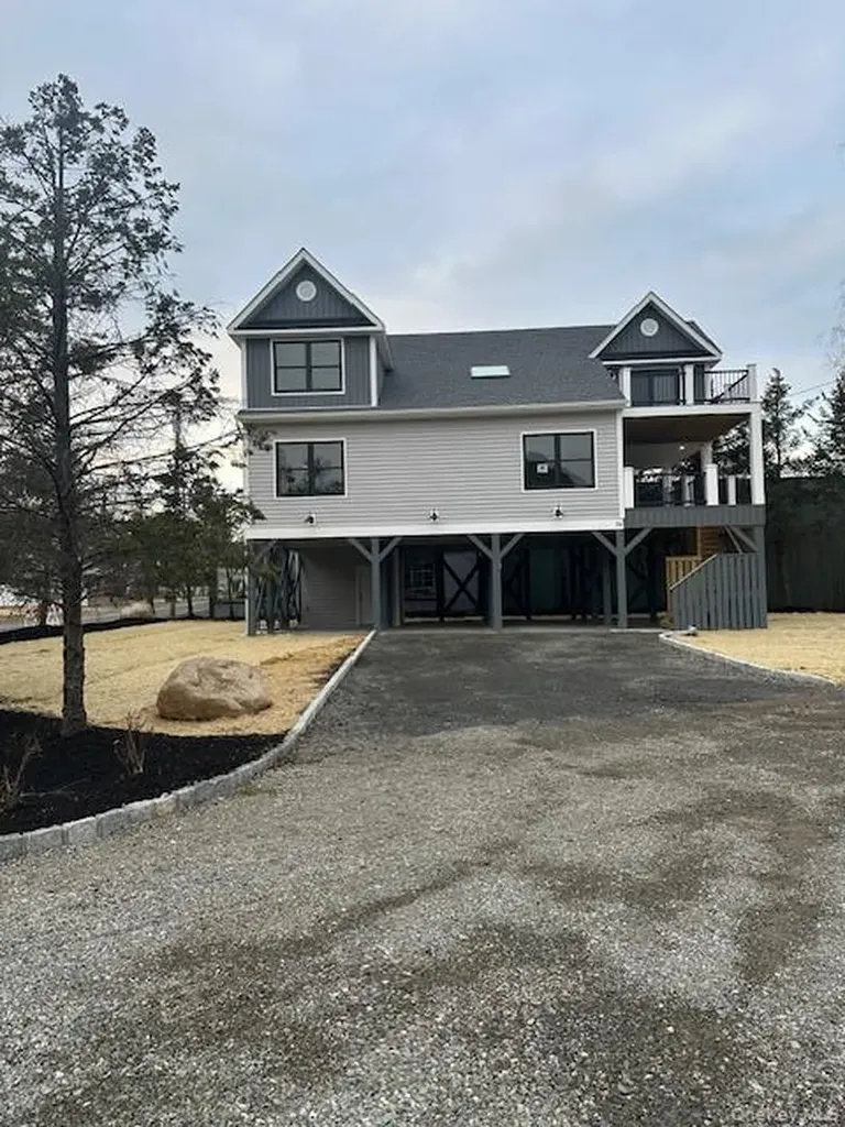 74 Beach Road Stony Point NY 10980