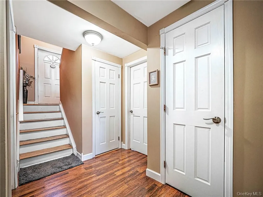 26 Waterbury Road Warwick NY 10990