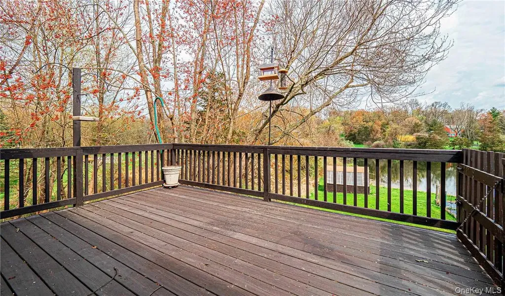 26 Waterbury Road Warwick NY 10990