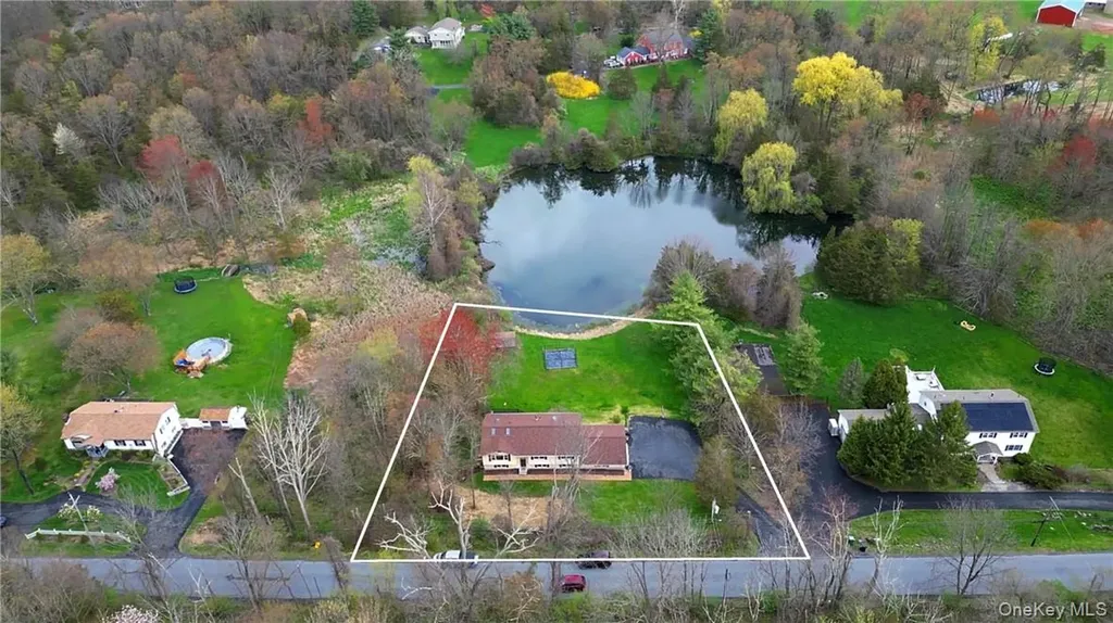 26 Waterbury Road Warwick NY 10990