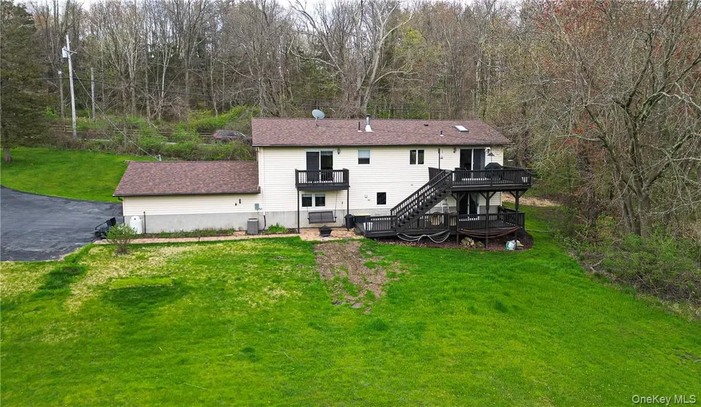 26 Waterbury Road Warwick NY 10990