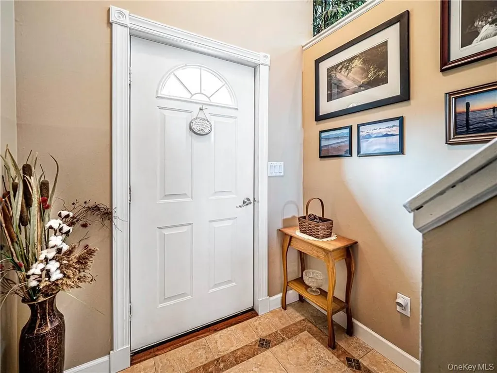 26 Waterbury Road Warwick NY 10990