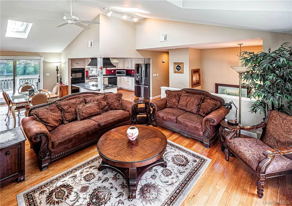 26 Waterbury Road Warwick NY 10990