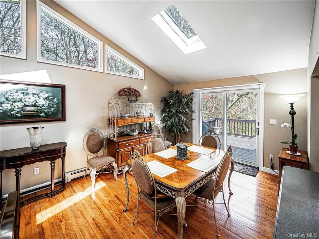 26 Waterbury Road Warwick NY 10990