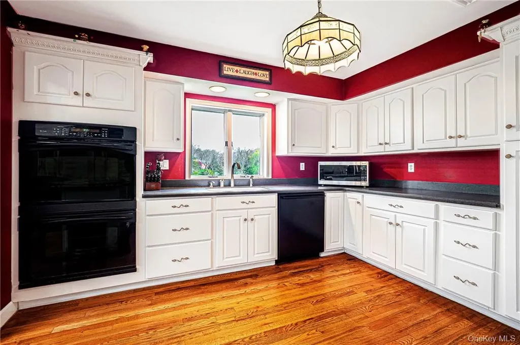 26 Waterbury Road Warwick NY 10990