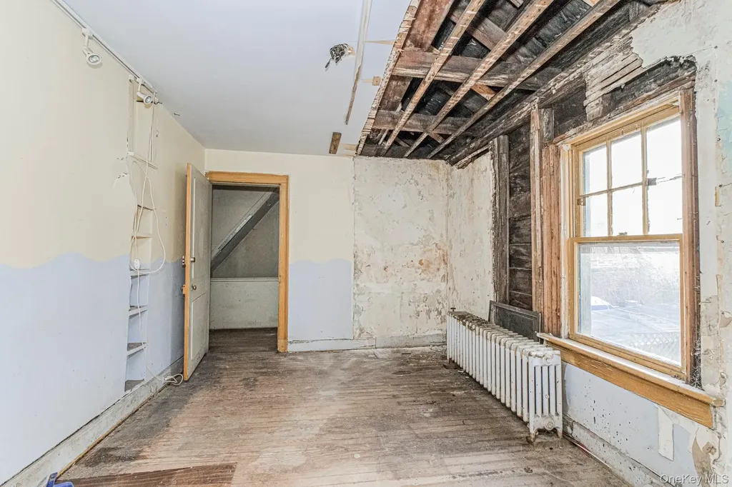 102 Wright Street Staten Island NY 10304